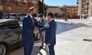 El AYUNTAMIENTO DE MAZARRÓN RECIBE LA VISITA DEL SECRETARIO DE ESTADO DE TURISMO, FERNANDO VALDÉS