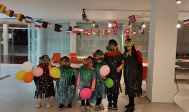 LOS NIÑOS Y LAS NIÑAS DEL MUNICIPIO DE MAZARRÓN HAN DISFRUTADO DE LOS TALLERES DE MÁSCARAS DE CARNAVAL