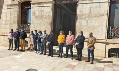 MAZARRON CON UCRACIA ES EL LEMA BAJO EL QUE SE HA CONVOCADO LA CONCENTRACIÓN DE HOY FRENTE A CASAS CONSISTORIALES EN SOLIDARIDAD CON EL PUEBLO UCRANIANO