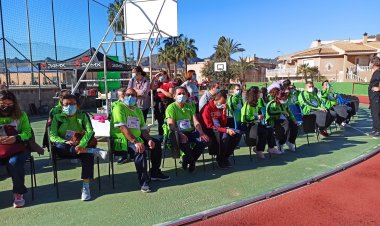 EL CENTRO DE DÍA DE PERSONAS CON DISCAPACIDAD PARTICIPÓ EN LA XI JORNADA POR EL DÍA DEL DEPORTE ORGANIZADA POR EL CEIP GINÉS GARCÍA DE MAZARRÓN