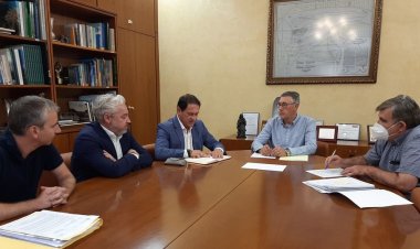 EL ACALDE DE MAZARRÓN SE REÚNE CON EL PRESIDENTE DE LA CONFEDERACIÓN HIDROGRÁFICA DEL SEGURA