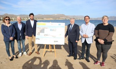El Delegado de Gobierno, José Vélez, anuncia una inversión de 2,6 millones de euros para la construcción del paseo marítimo de El Alamillo en el Puerto de Mazarrón