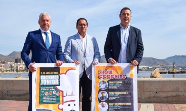 CULTURA ORGANIZA UN 'SHOWCOOKING' CON LOS COCINEROS PABLO GONZÁLEZ, JUAN GUILLAMÓN Y TOMÁS ÉCIJA