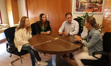 COMERCIO IEL AYUNTAMIENTO DE MAZARRÓN FIRMA EL CONVENIO DE COLABORACIÓN CON ACOMA