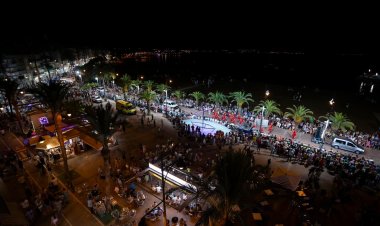 MAZARRON: SALSALÁ GANA EL CARNAVAL DE VERANO