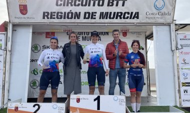 Javier Sánchez (Kazajoz) y Maje Sánchez (Pafgio)se coronaron campeones del VI Cross Country Bahía de Mazarrón