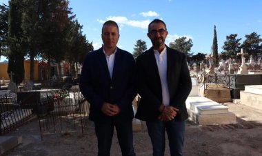 Descubre los secretos del Cementerio Municipal de Mazarrón en la visita guiada