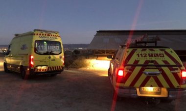 Un conductor kamikaze provoca un accidente con cuatro heridos en Puerto Lumbreras, el causante ha salido de la autovia sin que haya podido ser detenido hasta esta información.