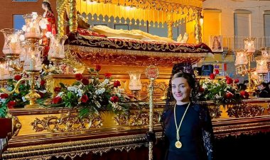 Raquel pregonera de la Semana Santa 2025. El domingo 23 de febrero después de misa de 12 en la iglesia de San Andrés, se hará el acto de presentación de la pregonera y del cartel de Semana Santa de Mazarrón 2025.