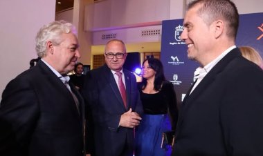 El pasado viernes, el Auditorio Regional Víctor Villegas fue testigo de una noche inolvidable para la cultura regional.