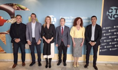 El número de personas desempleadas en el sector agroalimentario en la Región desciende casi un 10 por ciento en el último año