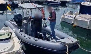 La Guardia Civil detiene a dos delincuentes por la tentativa de robo de dos lanchas en el puerto deportivo de Mazarrón