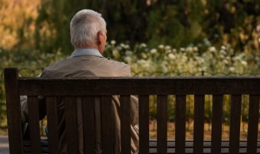 Las personas mayores pueden solicitar hasta el 4 de junio las ayudas regionales para audífonos, gafas y tratamientos bucodentales