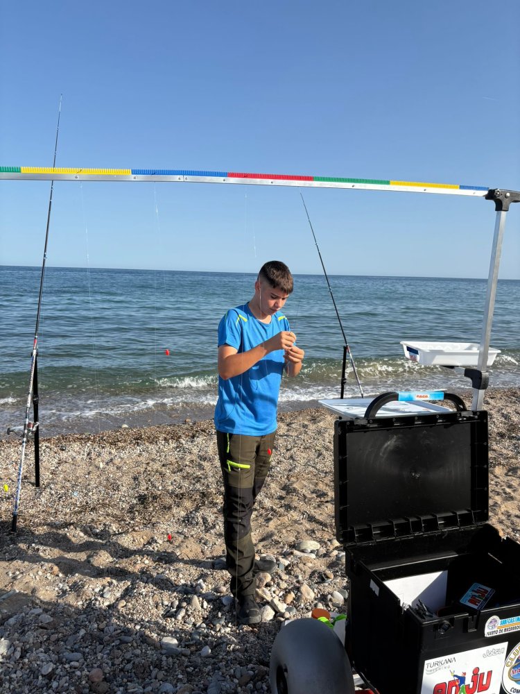 PAKICO MATEO, Campeón Regional infantil de pesca.