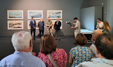 El alcalde de Mazarrón, Ginés Campillo, ha asistido como invitado de honor a la inauguración de la exposición “Susaña, paisaje detenido”, del artista mazarronero Luis Marino, en el Museo Arqueológico de Murcia.