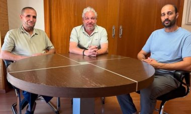 Ginés Campillo, alcalde de Mazarrón, se reúne con representantes de la comunidad islámica de Mazarrón y Puerto para fortalecer el diálogo y la convivencia tras los hechos de Torre Pacheco