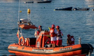 Servicios de emergencia no pudieron salvar a un hombre de 60 años, muerto anoche mientras buceaba en Puntas de Calnegre (Lorca)