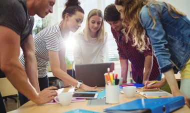 La Región incrementa en casi 11.000 personas el número de jóvenes ocupados en el último año