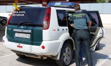 La Guardia Civil detiene a un experimentado delincuente que robó mediante tirón una cadena de plata
