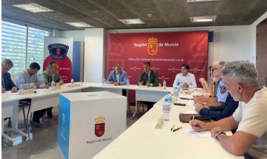 La Comunidad prevé convocar en 2026 la primera oposición unificada de los Cuerpos de Policía Local de la Región