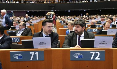 López Miras anuncia en Bruselas un refuerzo de las inversiones de 30 millones para obras hidráulicas contra las inundaciones