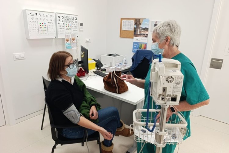 Salud prorroga la obligatoriedad de la mascarilla en hospitales, centros de salud y SUAP dos semanas más