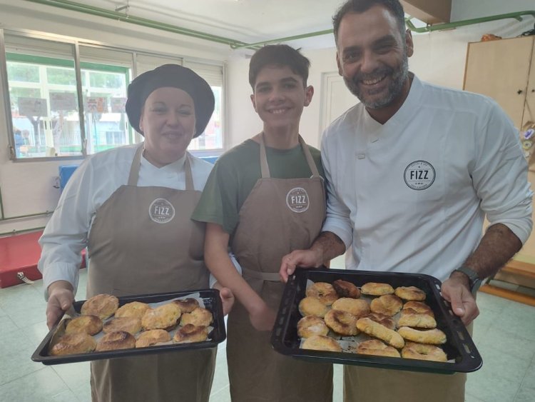 Mañana de cocina navideña en los Talleres Navideños Inclusivos de Mazarrón