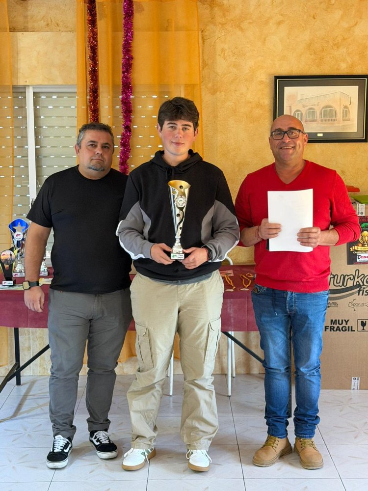 Club de Pesca Percheles: Celebramos la entrega de trofeos del año 2025… los premios de la Copa Yeser —gracias a uno de nuestros grandes patrocinadores— y, como no podía ser de otra manera, nuestra comida anual del club.