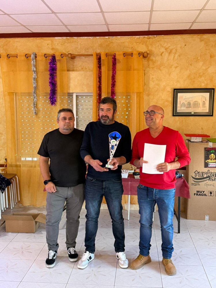 Club de Pesca Percheles: Celebramos la entrega de trofeos del año 2025… los premios de la Copa Yeser —gracias a uno de nuestros grandes patrocinadores— y, como no podía ser de otra manera, nuestra comida anual del club.