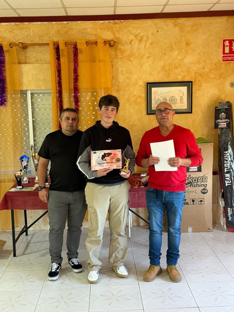 Club de Pesca Percheles: Celebramos la entrega de trofeos del año 2025… los premios de la Copa Yeser —gracias a uno de nuestros grandes patrocinadores— y, como no podía ser de otra manera, nuestra comida anual del club.