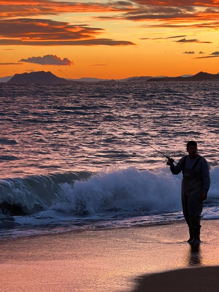 El temporal no pudo con el espíritu deportivo en la III Copa Jatsui de Pesca del Calamar