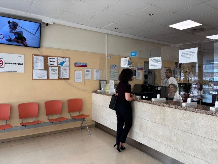 La mascarilla dejará de ser obligatoria en los centros sanitarios a partir del próximo jueves debido al descenso de la incidencia de gripe