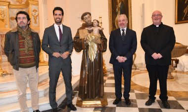 La Comunidad devuelve a Mazarrón la imagen restaurada de San Antonio, patrón del municipio