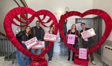 La Concejalía de Comercio lanza la campaña “Amor por lo nuestro” para dinamizar el comercio local en San Valentín