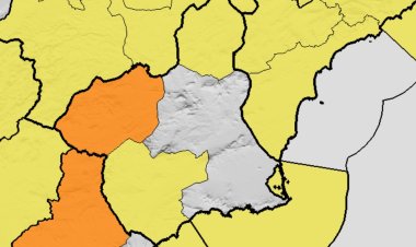Meteorología advierte de que mañana jueves continúan los avisos por viento y temporal en la costa