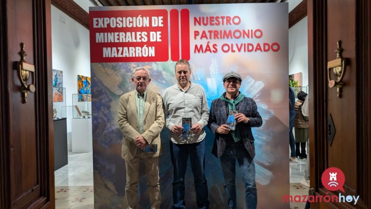Inaugurada la exposición  “Los Minerales de Mazarrón. Nuestro Patrimonio más olvidado” III SEMANA DE LA MEMORIA MINERA EN MAZARRÓN