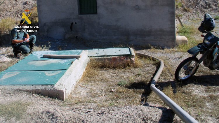 La Guardia Civil detecta más de 900 infraestructuras ilegales de extracción y acumulación de agua