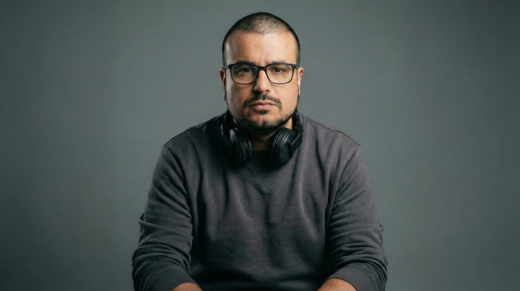 Miguel Jesús Morales, conocido por su faceta de director del festival “Mazarrón Supervivencia Fílmica”, presenta esta vez un documental en el que ha sido director de fotografía.