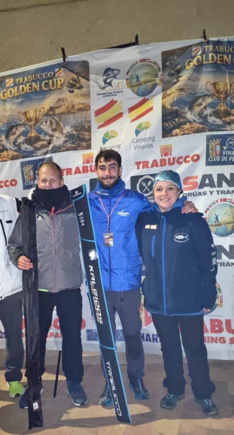 La mallorquina Fanny Blasco del CLUB DE PESCA PUERTO DE MAZARRÓN  brilla en la Golden Cup League Trabucco y se corona en Peñíscola