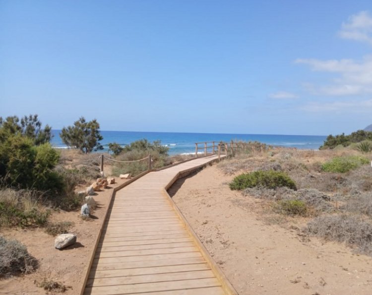 Medio Ambiente regula los accesos a Calblanque en Semana Santa para proteger su biodiversidad y evitar aglomeraciones
