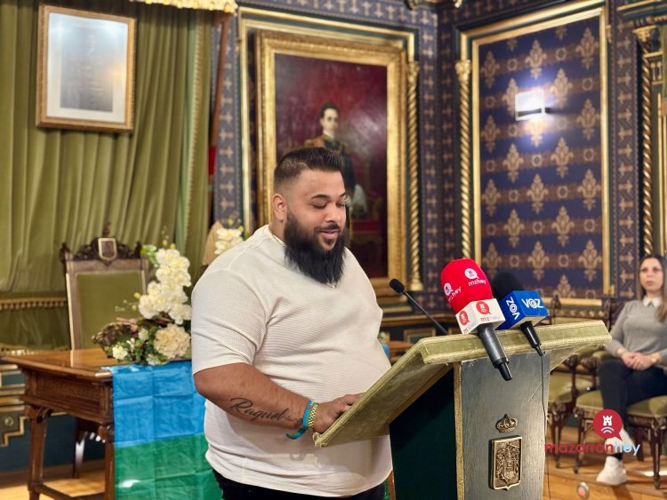 Lectura del manifiesto por el DÍa Internacional del Pueblo Gitano