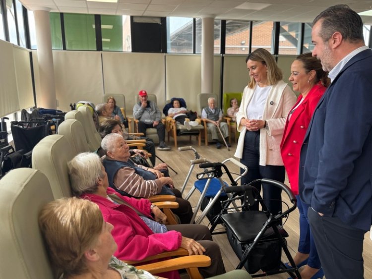 El plan 'Más que un Hogar' adapta un centenar de residencias y centros de día a las necesidades de las personas mayores