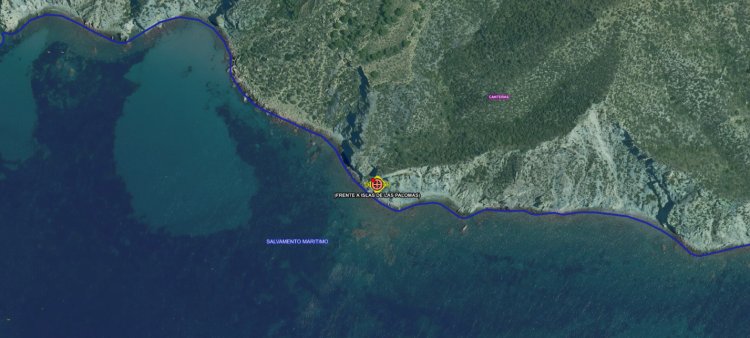 Servicios de emergencias rescatan a un pescador herido en Cartagena