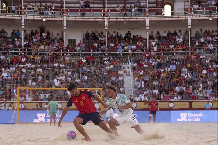 España conquista la Euro Beach Soccer League 2026. En esta selección han participado cuatro mazarroneros, (Chik y Domingo  Ardil, Pablo López, y José Oliver). A la ver fué elegido mejor jugador y máximo goleador Chiky Ardil y mejor portero Pablo López.