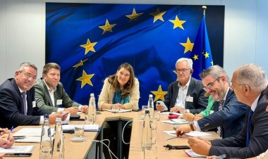 El Gobierno regional reclama en Bruselas una política pesquera que garantice el futuro de la flota del Mediterráneo