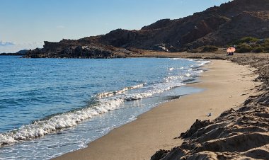 Percheles: una playa, tres épocas y miles de años de historia