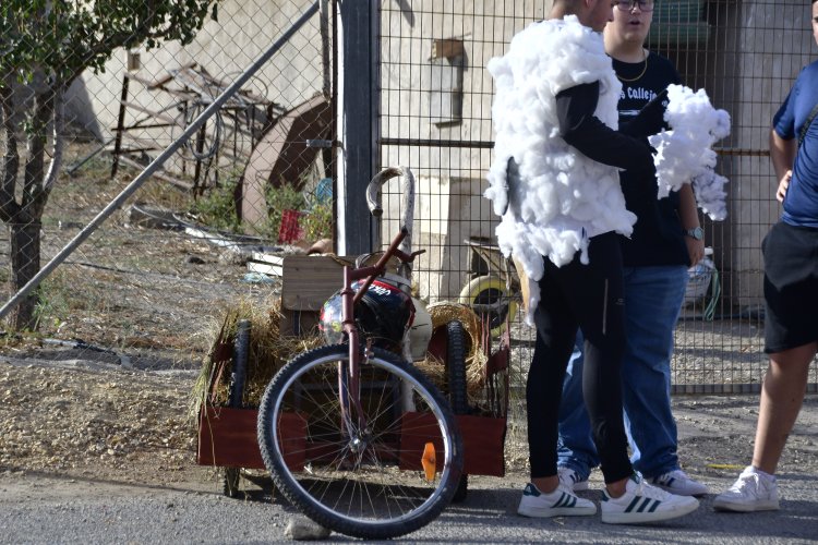 Los ‘Autos Locos’ vuelven a llenar de velocidad y diversión las Fiestas de La Majada
