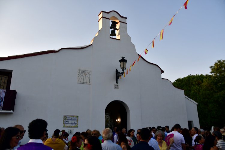 La Majada se viste de huertana para acompañar a su patrona por las calles de la pedanía