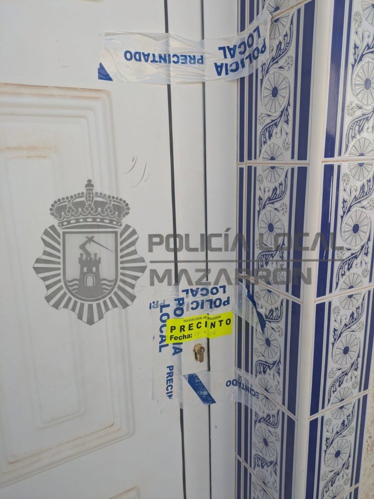 La Policía Local de Mazarrón evita la ocupación de una vivienda en Camposol