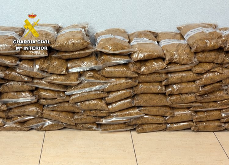 Sorprendido en Mazarrón con 25 kilos de tabaco de contrabando y el carné de conducir retirado